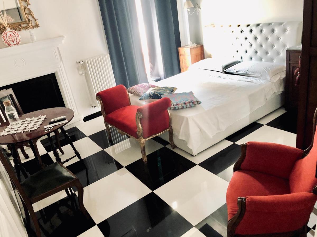 B&B Dell'Orologio Acquaviva delle Fonti Luaran gambar