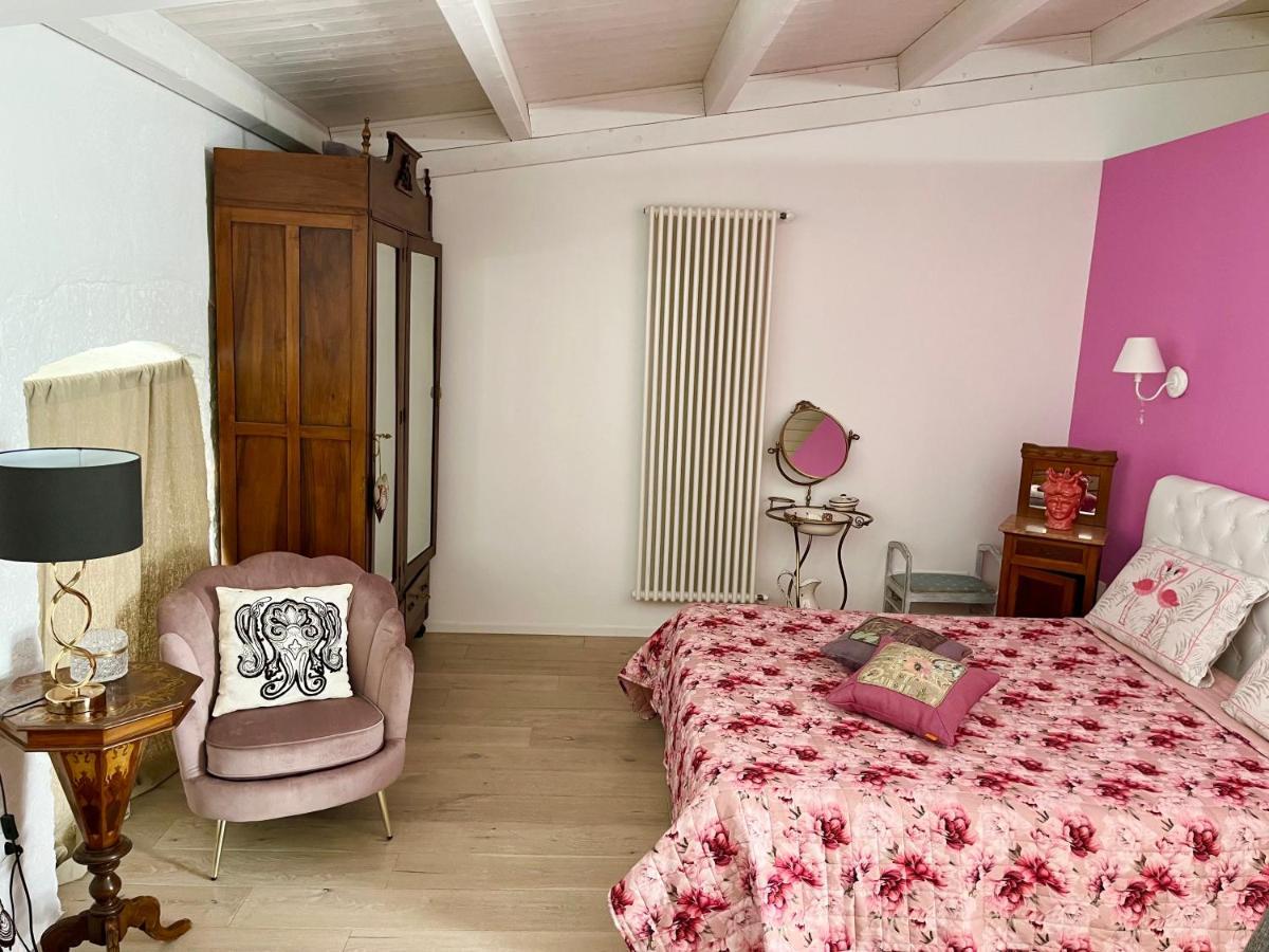 B&B Dell'Orologio Acquaviva delle Fonti Luaran gambar
