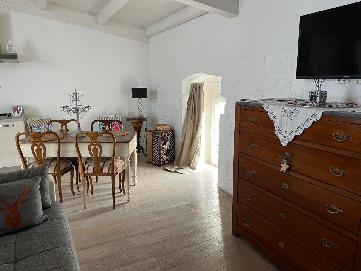 B&B Dell'Orologio Acquaviva delle Fonti Luaran gambar